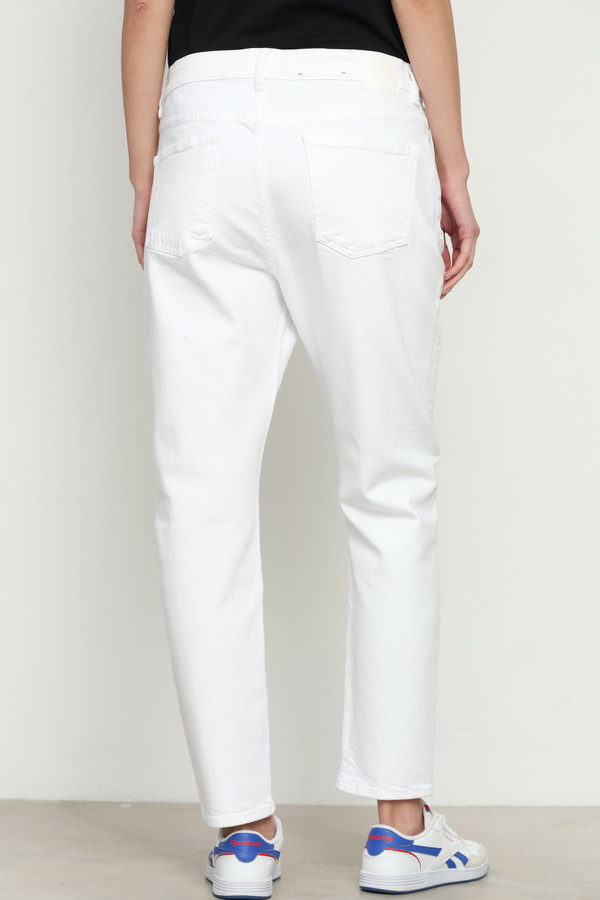 Модные джинсы Boss Black, размер 44(L32), цвет белый - фото 4