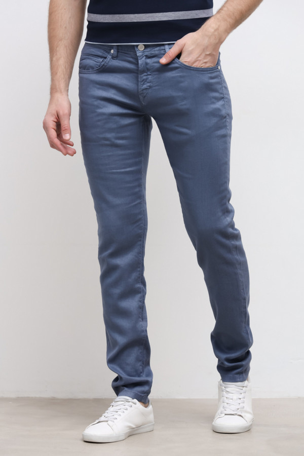 Классические джинсы Baldessarini синего цвета