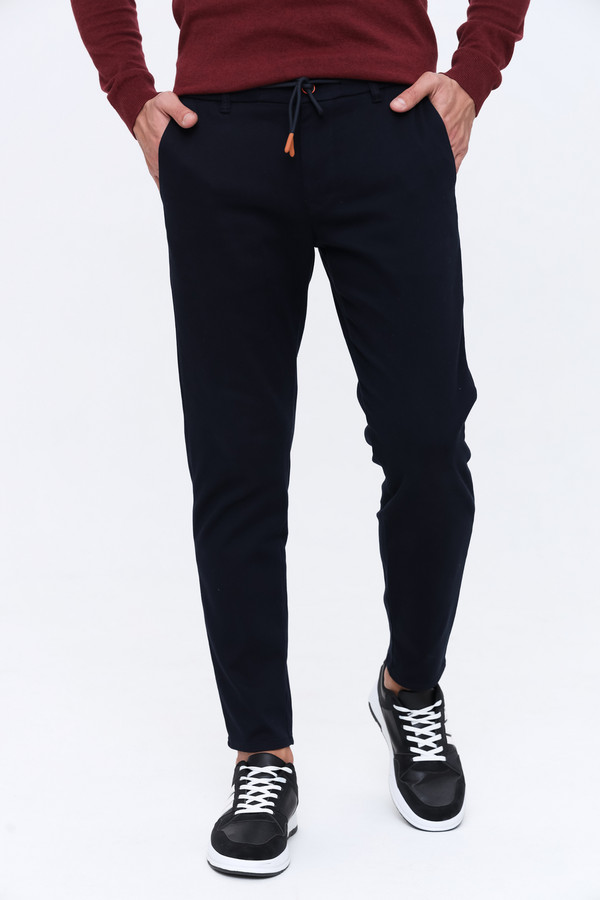 Спортивные брюки Hattric, размер 50, цвет чёрный