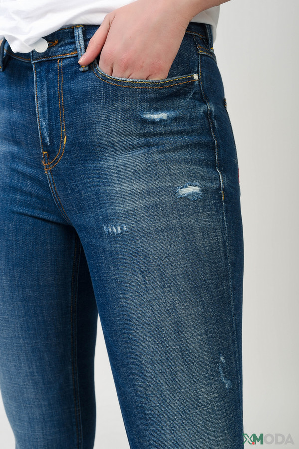 Модные джинсы Guess, размер 44-46(L32), цвет синий - фото 5