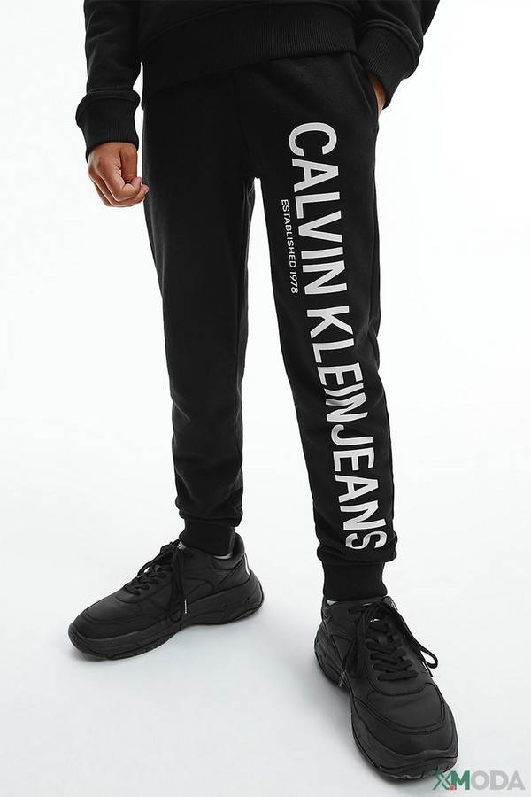 Брюки Calvin Klein Jeans — Брюки — Мальчикам — X-MODA.RU — интернет-магазинмодной одежды с доставкой по России