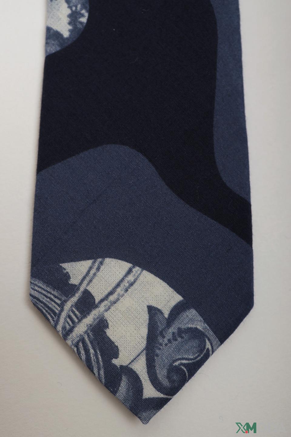 Галстук Boss Business в рисунке