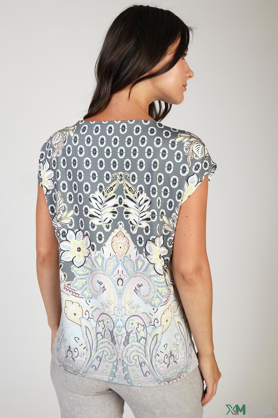 Футболка Bianca с цветочным принтом