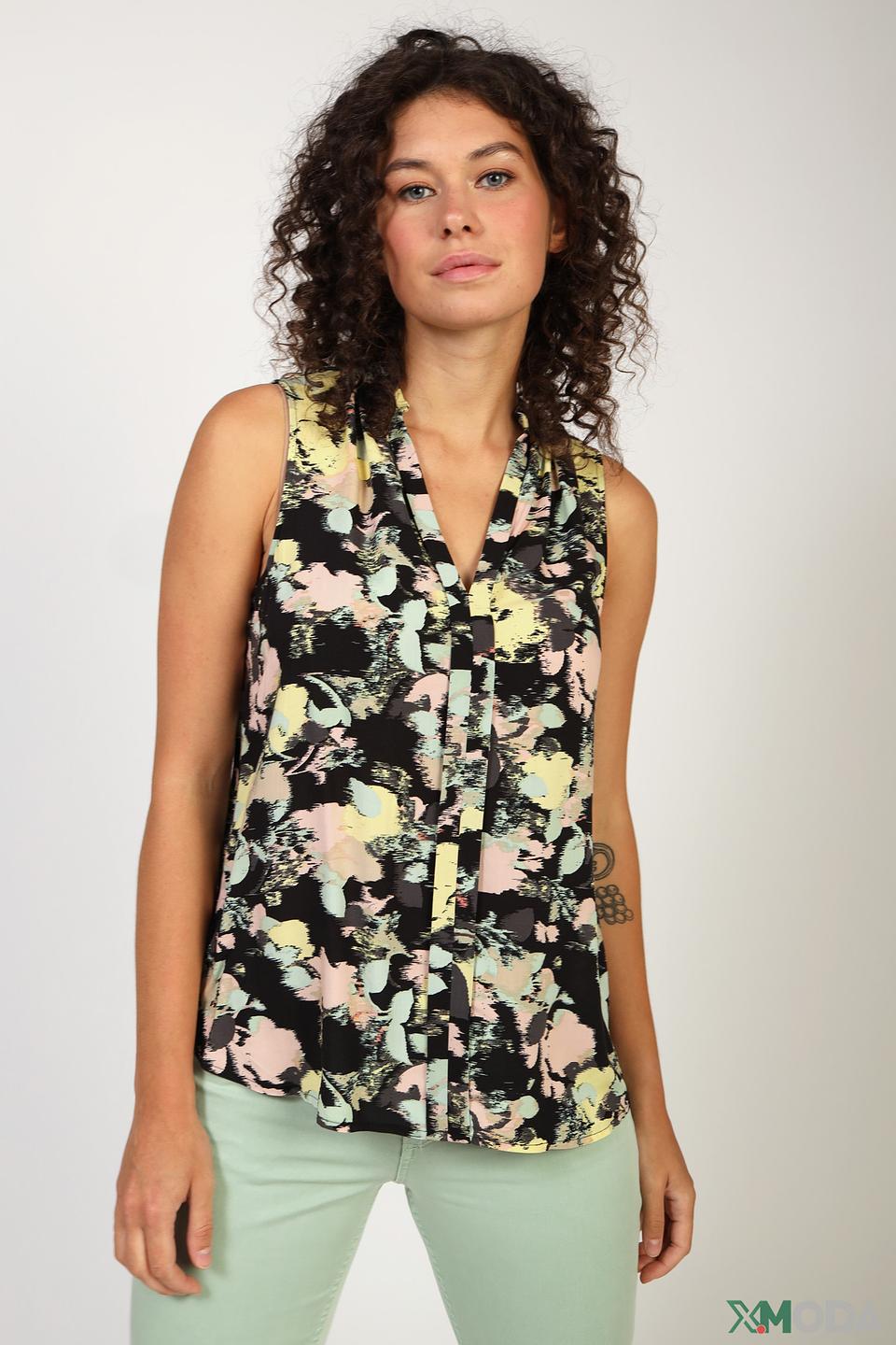 Топ QS girl с цветочным принтом