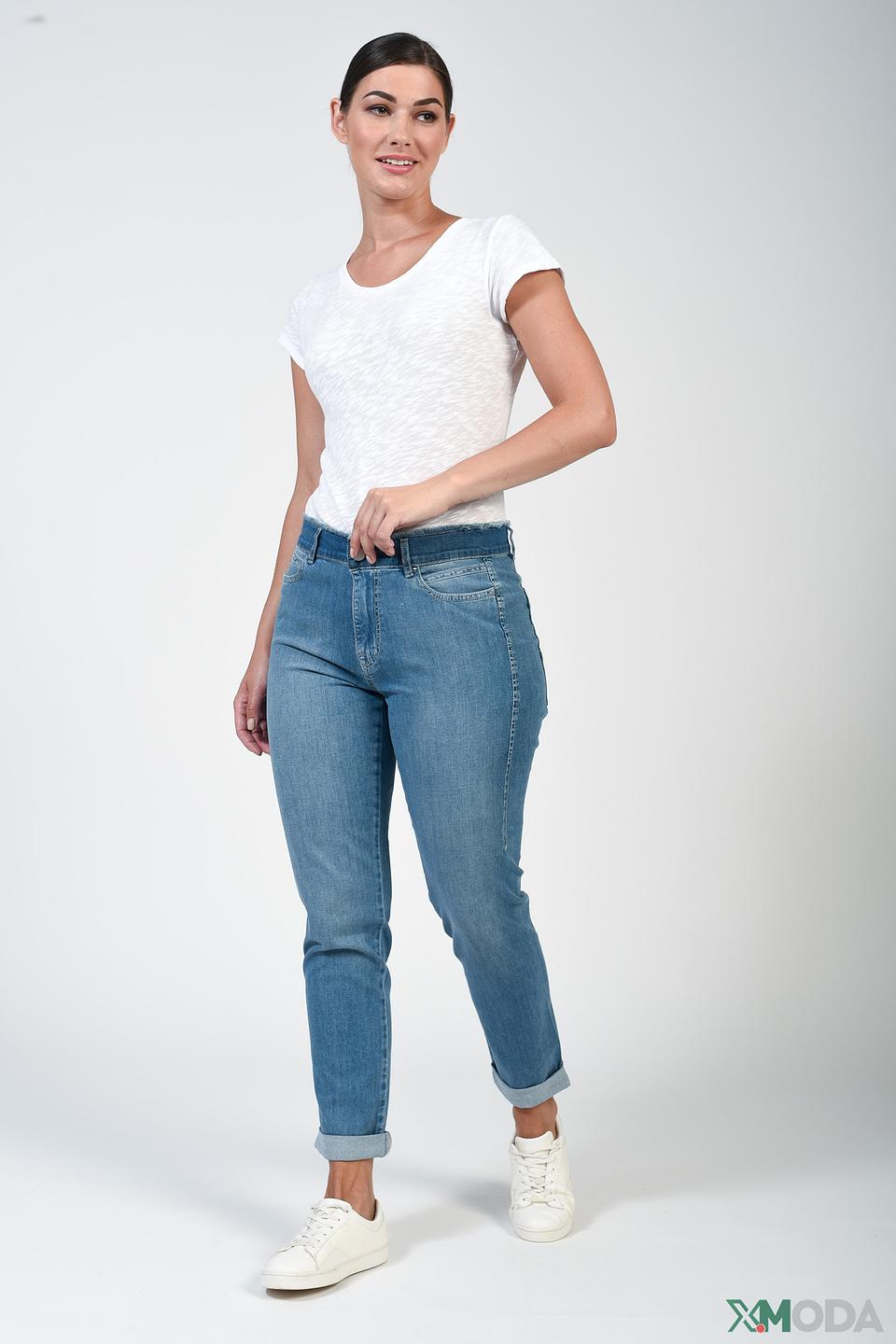 Джинсы Marc Cain голубые с потертостями