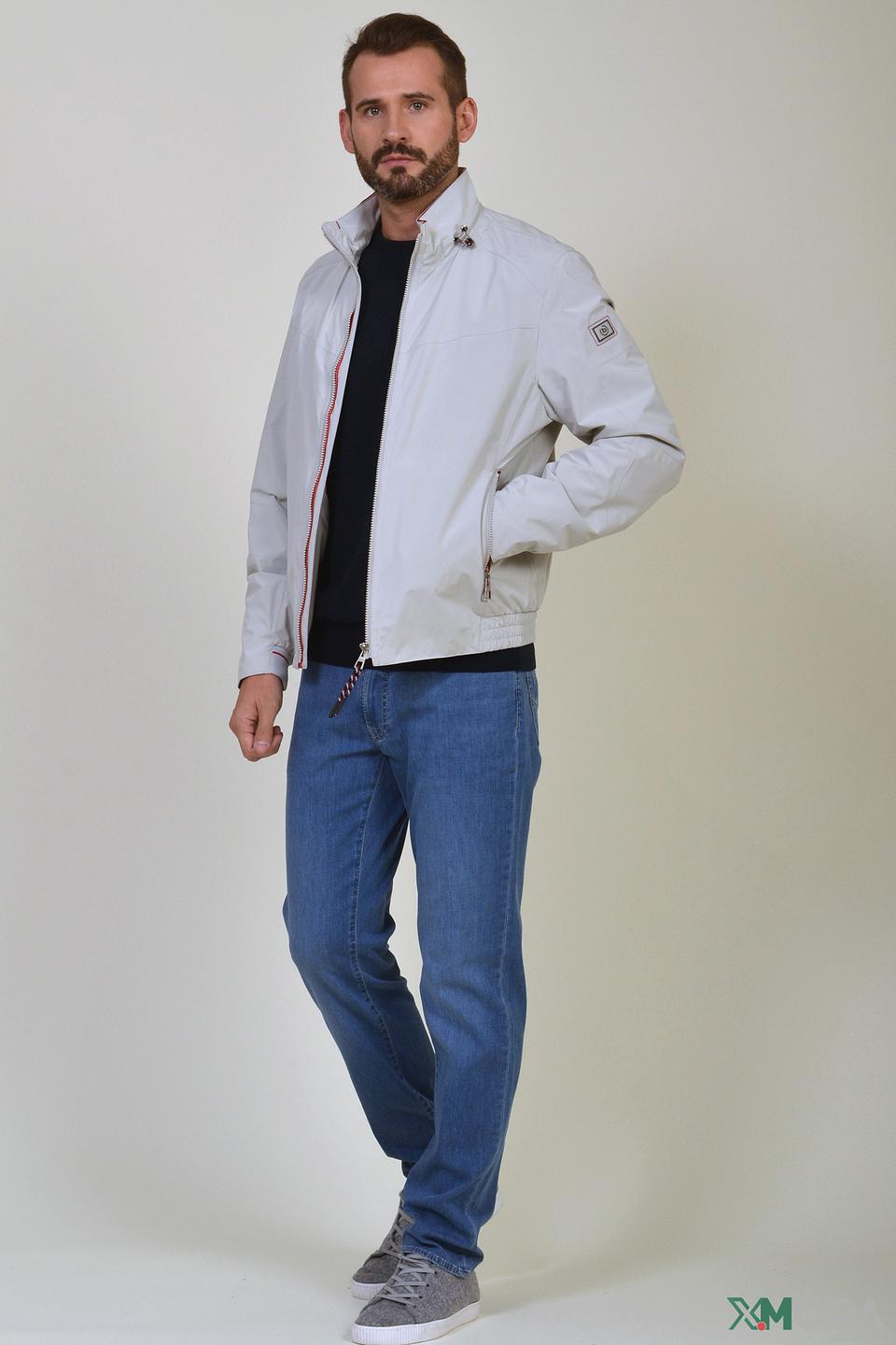 Ветровка Bugatti светло-серая