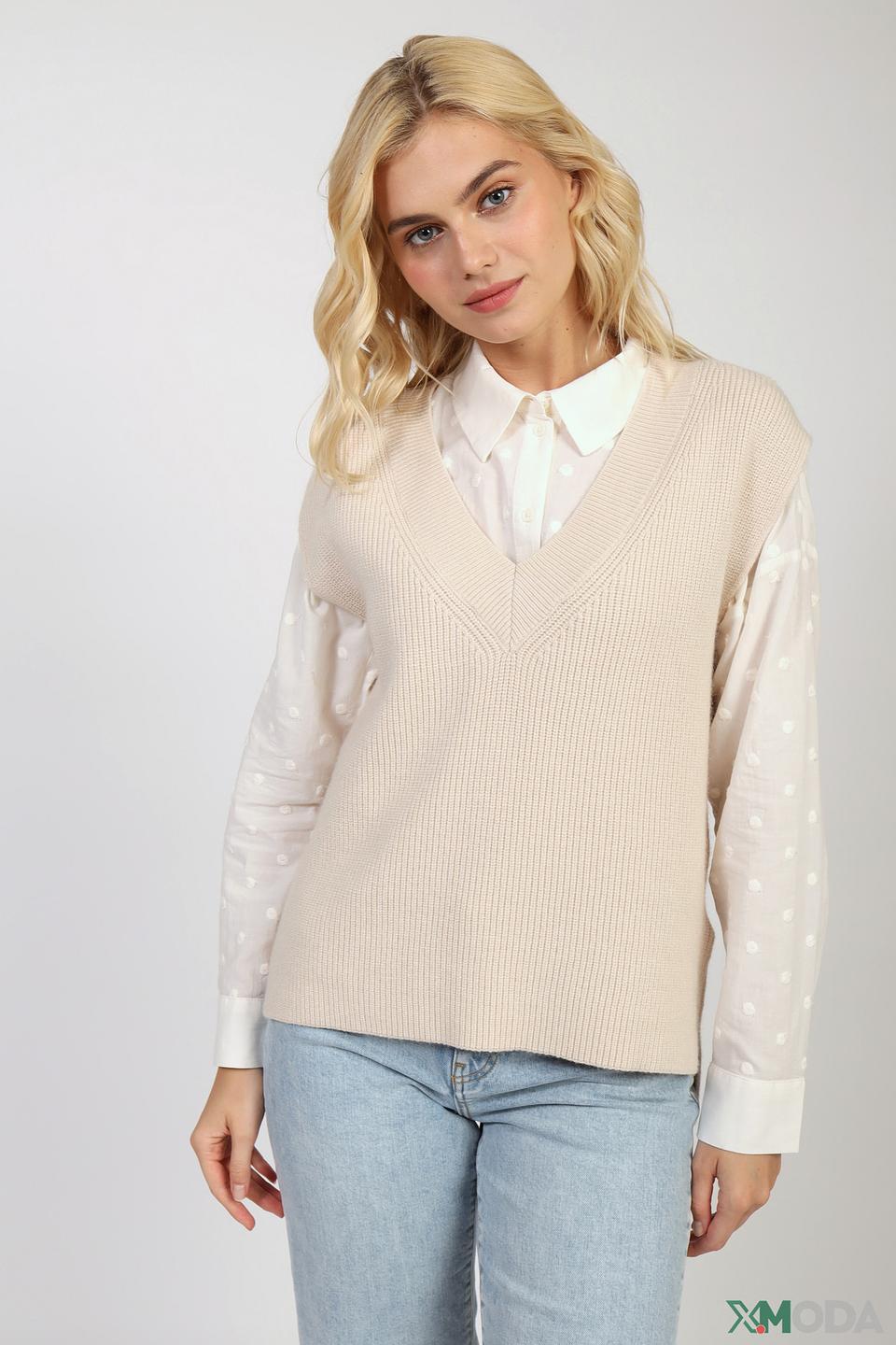 Жилет Rich and Royal бежевый