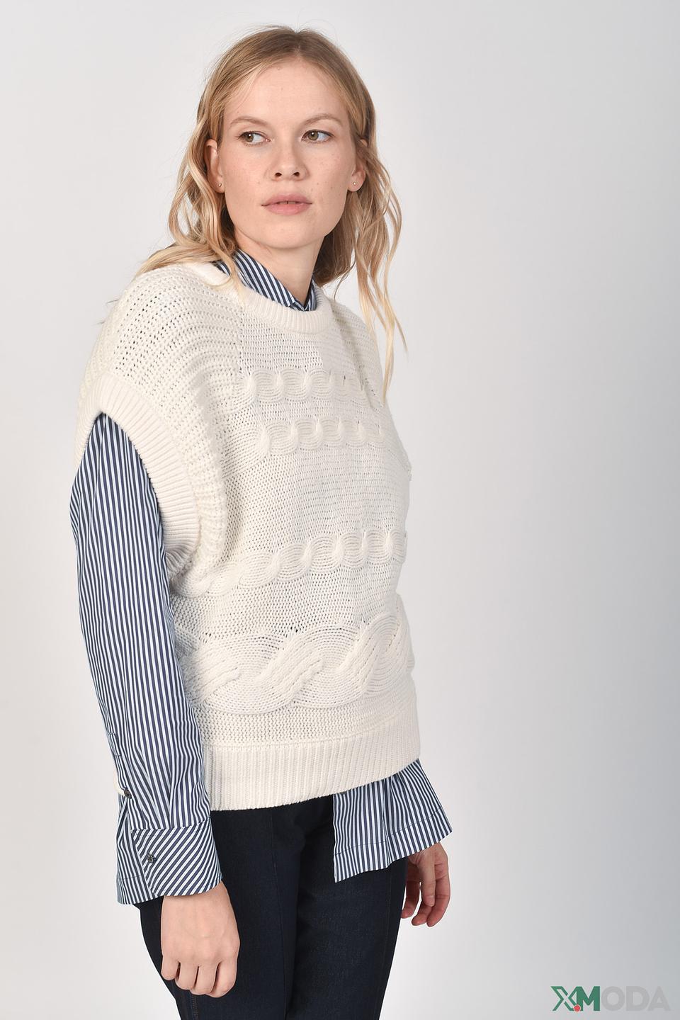 Жилет Oui вязаный кремовый