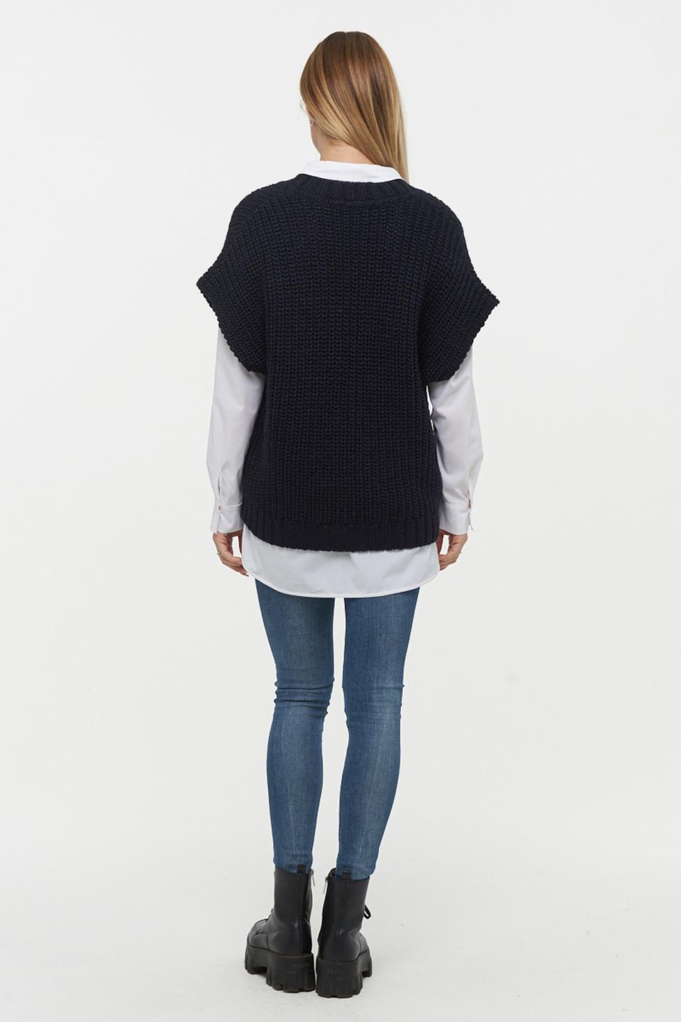 Жилет BE YOU чёрный вязаный