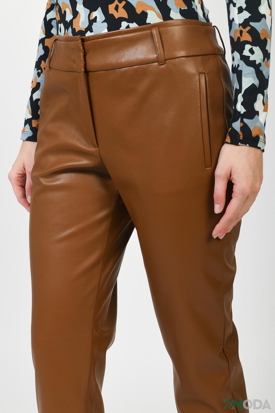 Брюки из экокожи Betty and Co коричневые