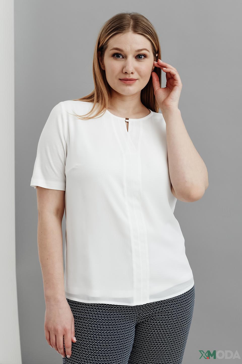 Блуза Frank Walder белая с V-образным вырезом