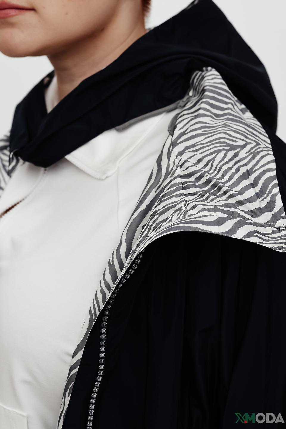 Куртка Baronia чёрная с зебровым принтом