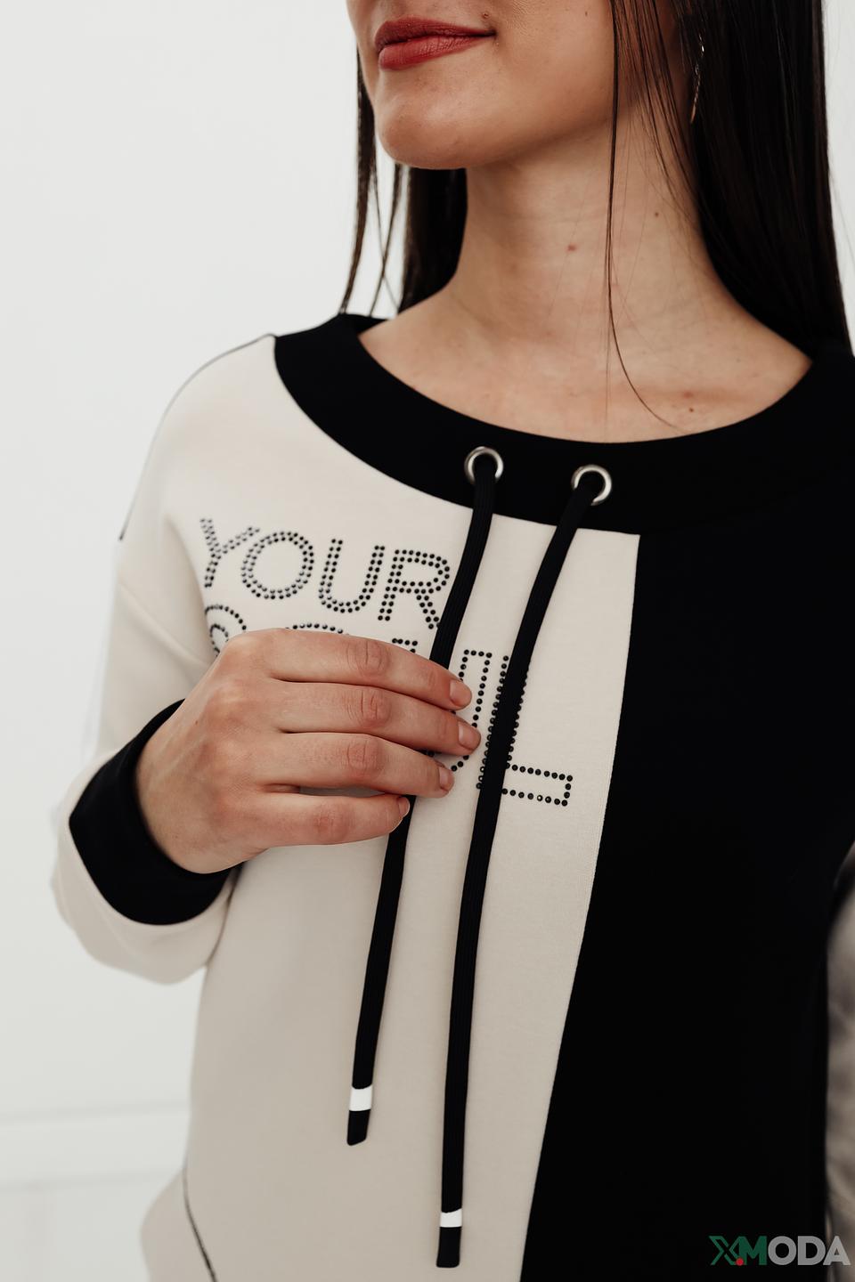 Платье Betty Barclay с надписью