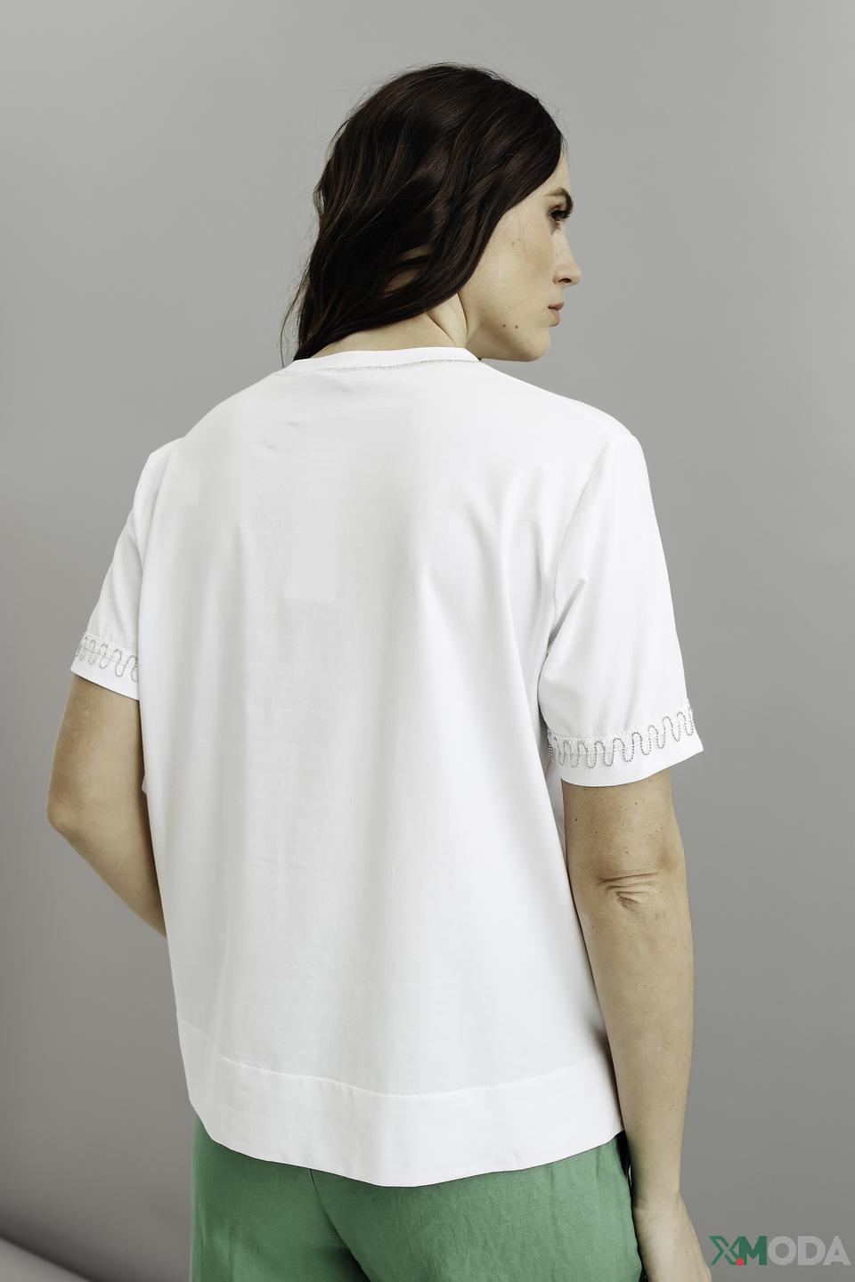 Блуза D. Exterior с декором