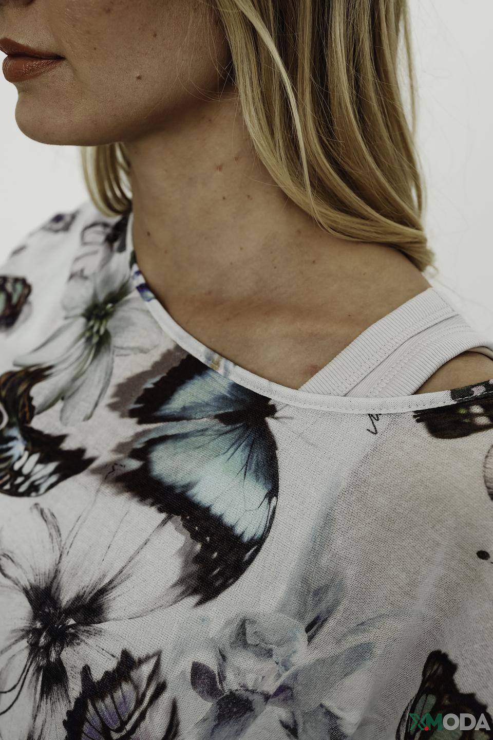 Пуловер Marc Cain с бабочками