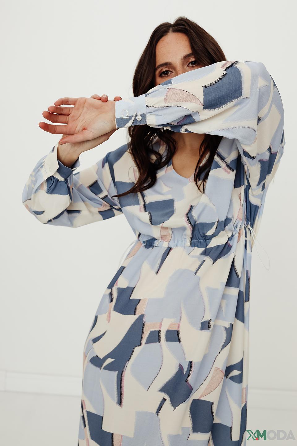 Платье Comma с абстрактным принтом