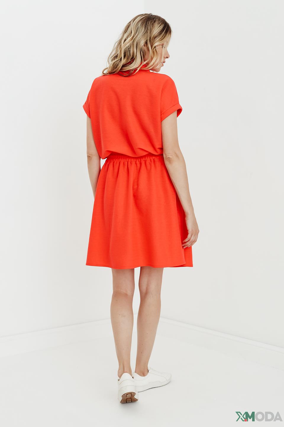 Платье Emporio Armani алое с капюшоном