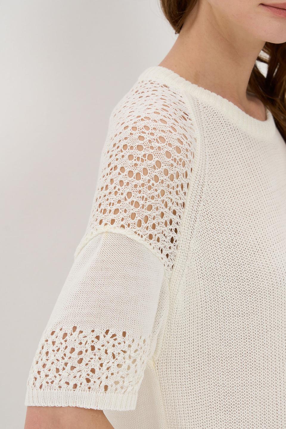 Джемпер VAY с ажурными рукавами белый