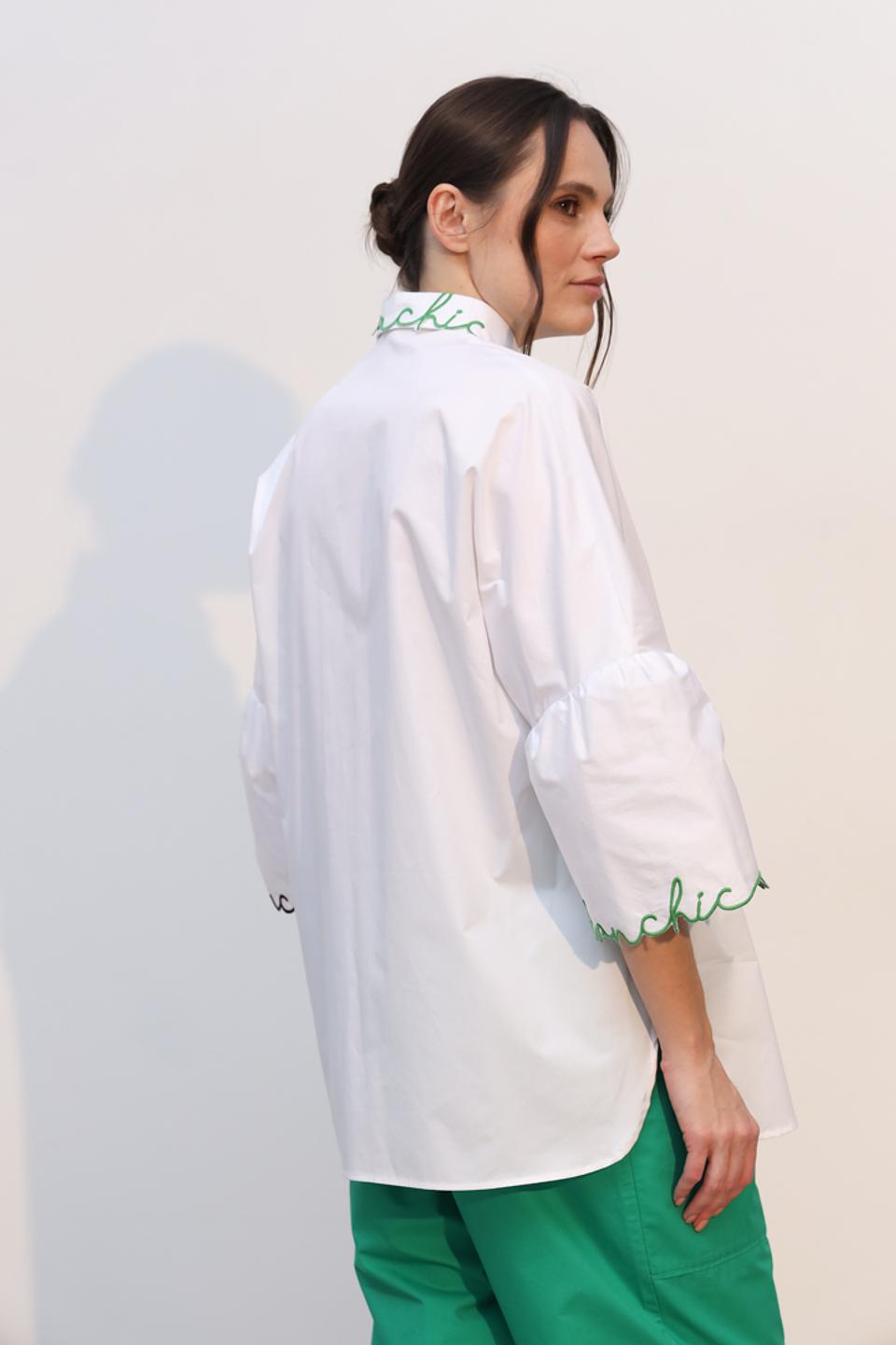 Рубашка Tricot Chic с вышивкой