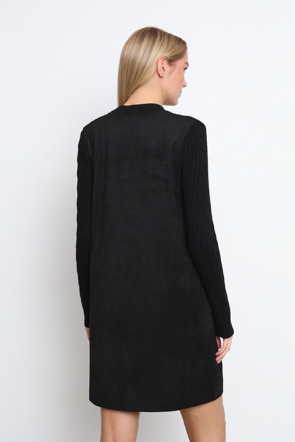 Платье Tricot Chic чёрное вязаное