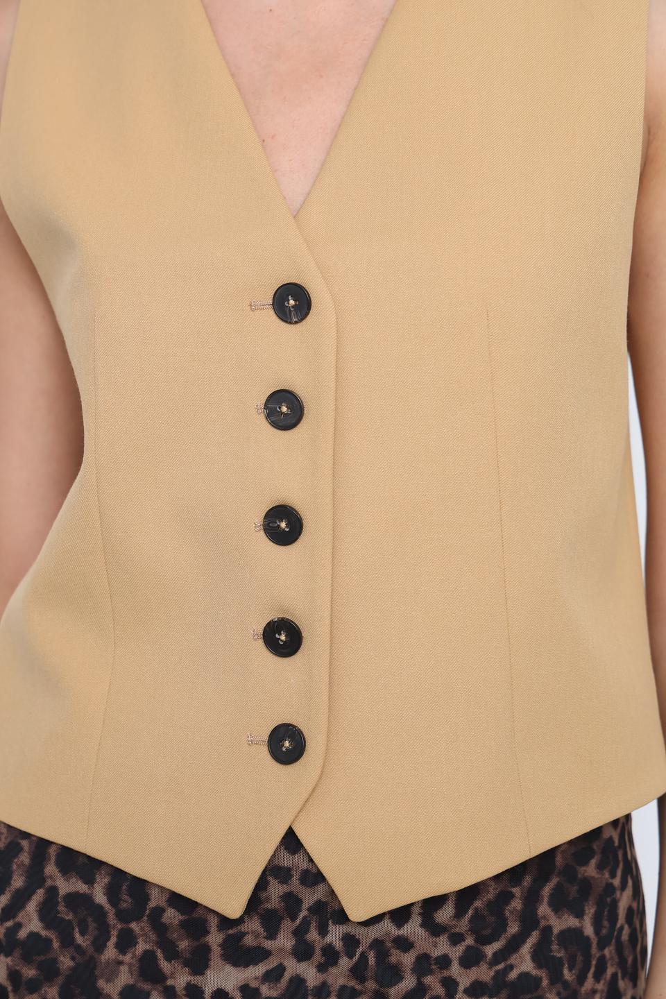 Жилет Rich and Royal бежевый