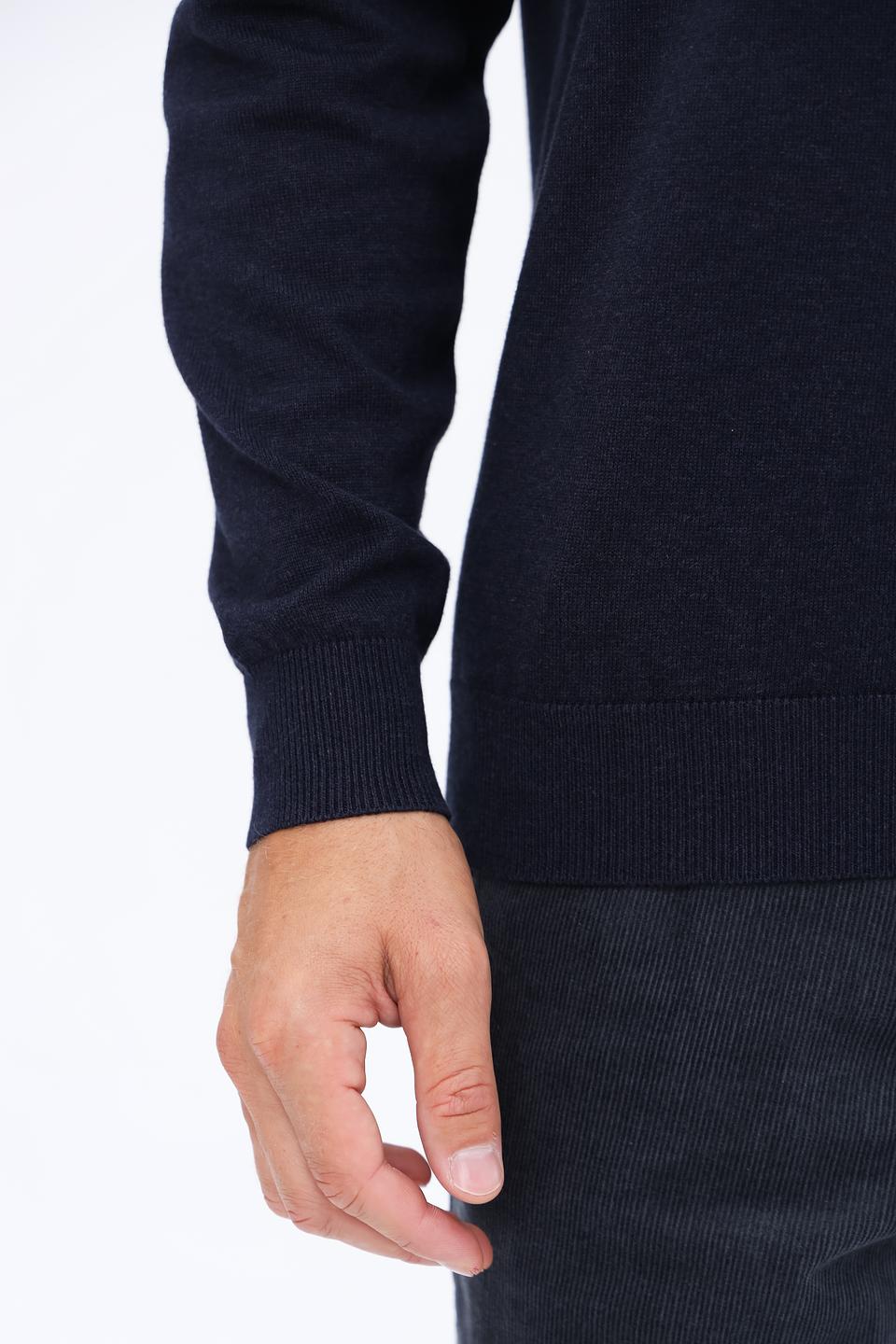 Джемпер Casa Moda V-образный тёмно-синий