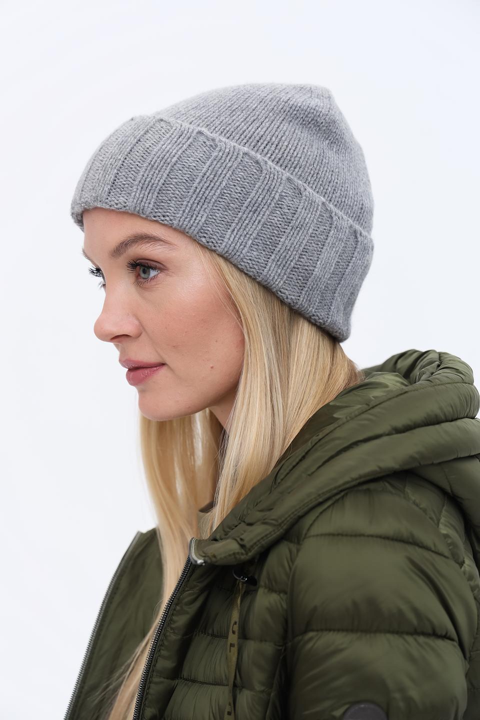 Шапка Emporio Armani серая