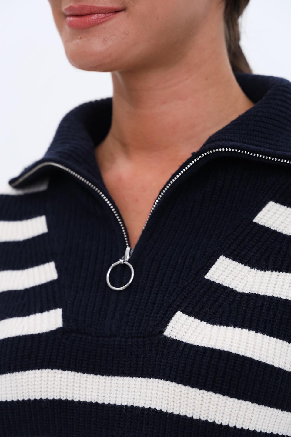 Пуловер Oui в полоску с молнией
