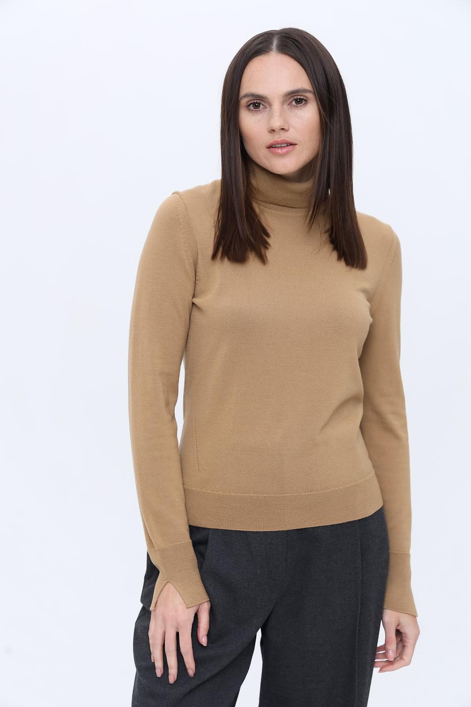 Водолазка Boss Black бежевая