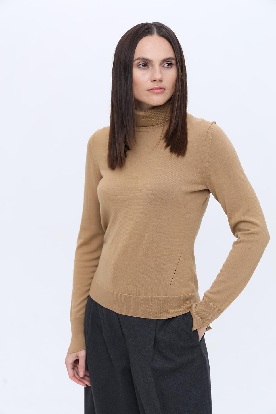 Водолазка Boss Black бежевая