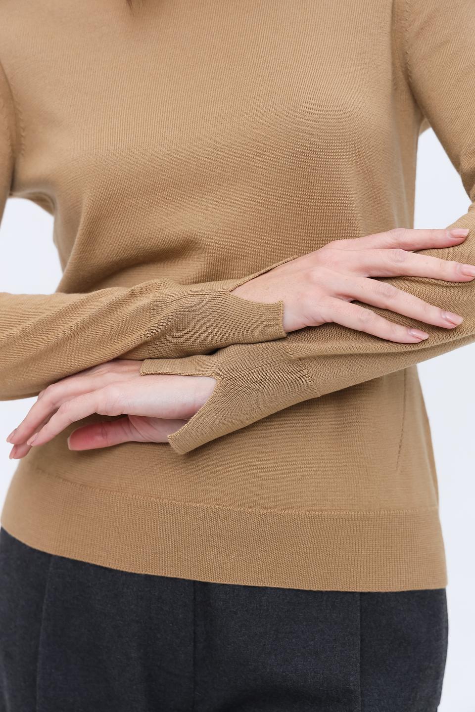 Водолазка Boss Black бежевая