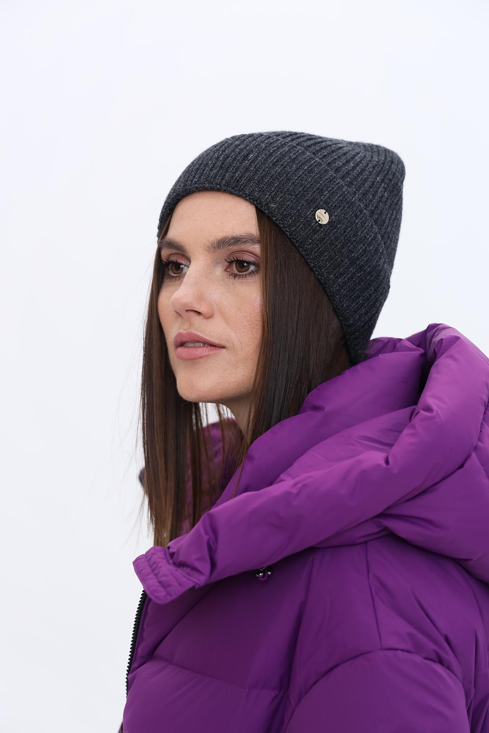 Шапка Coccinelle вязаная серая