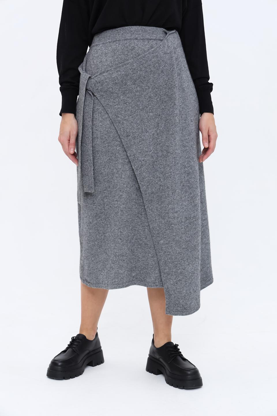 Юбка Oui с запахом серая