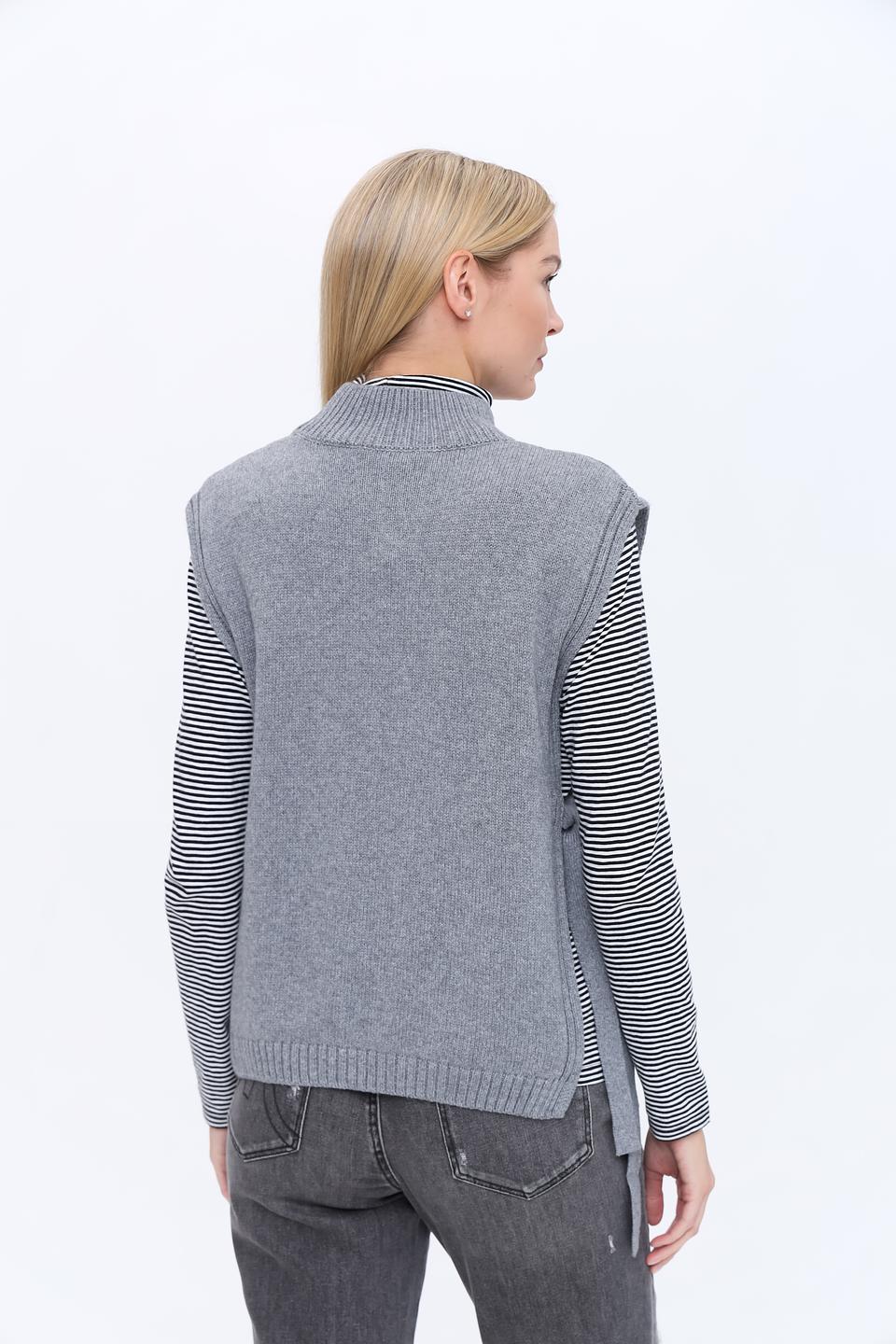 Жилет Oui вязаный серый