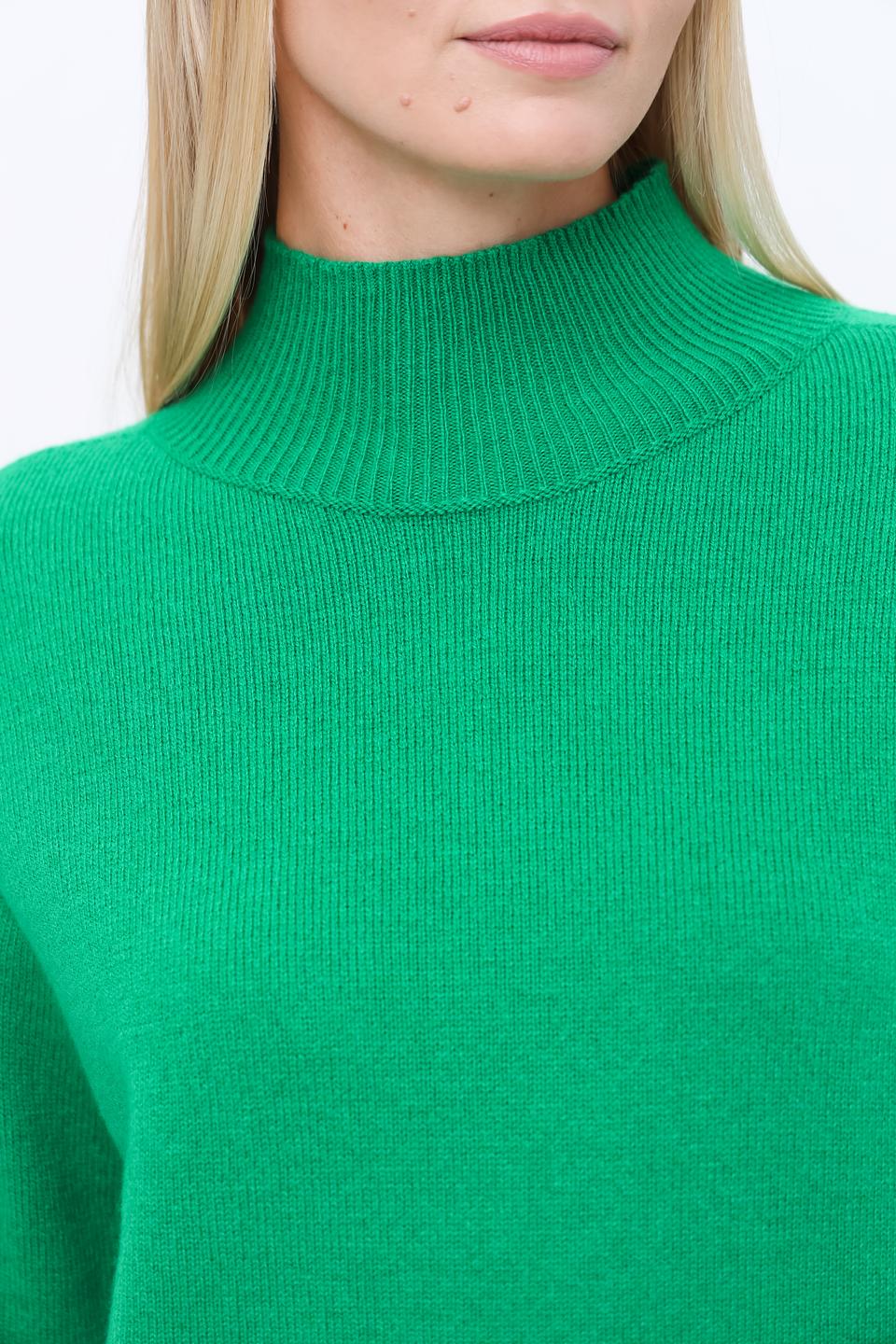 Пуловер Oui зелёный с горлом