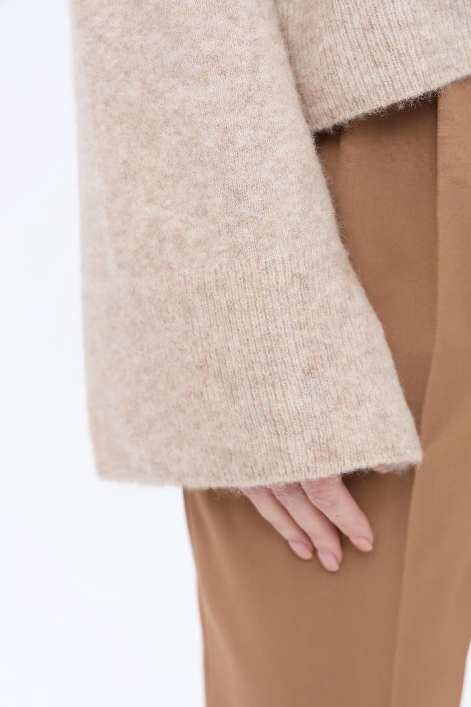 Джемпер Kaos с кристаллами бежевый