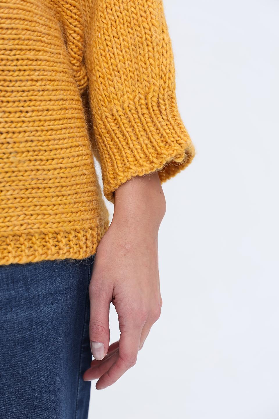 Пуловер More and More горчичный