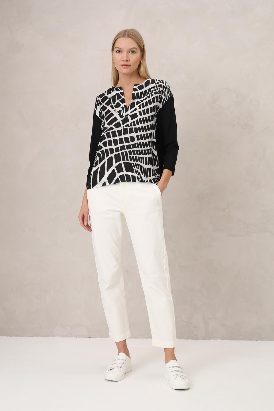Блуза Margittes с принтом чёрно-белый