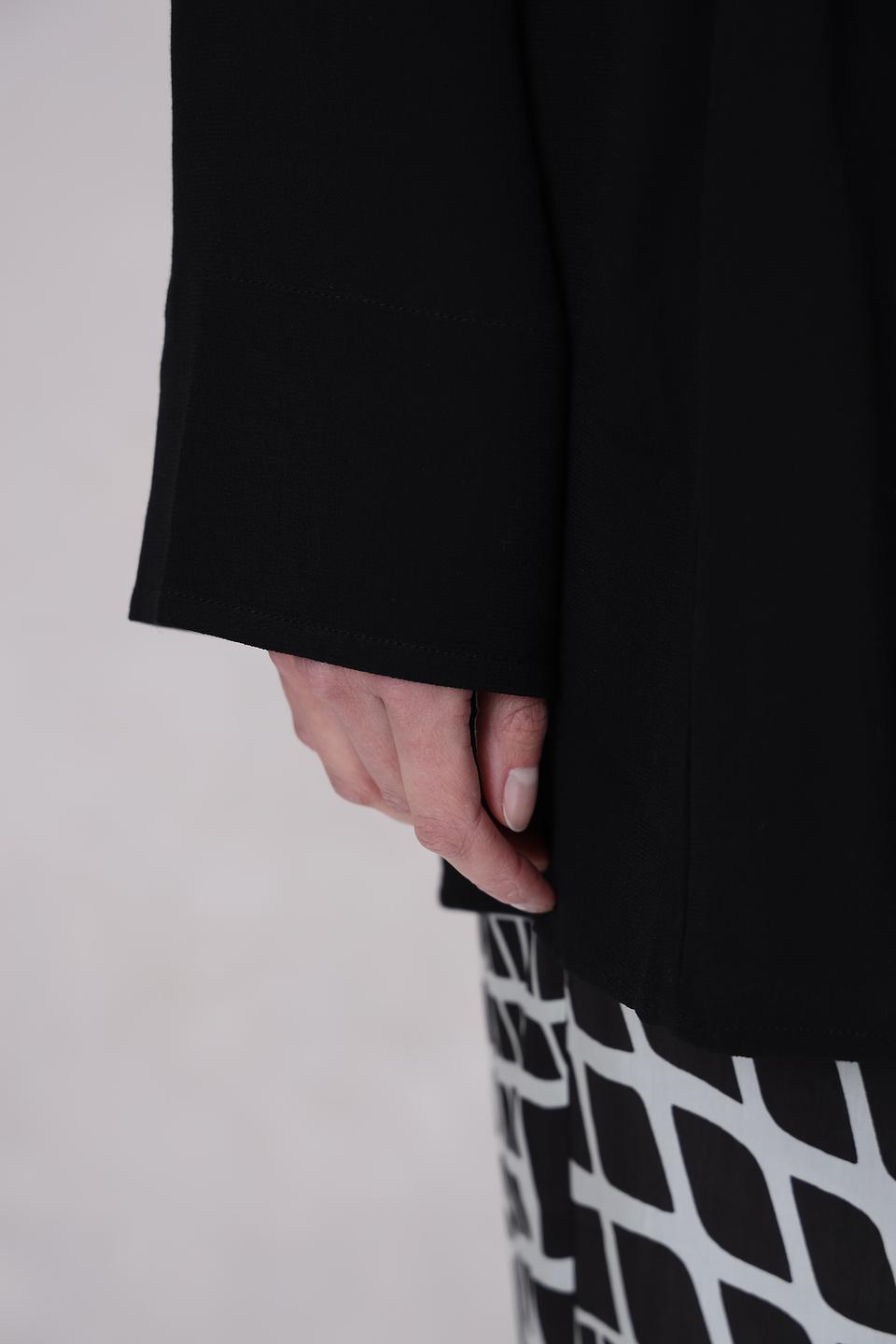 Блуза Margittes чёрная с завязкой