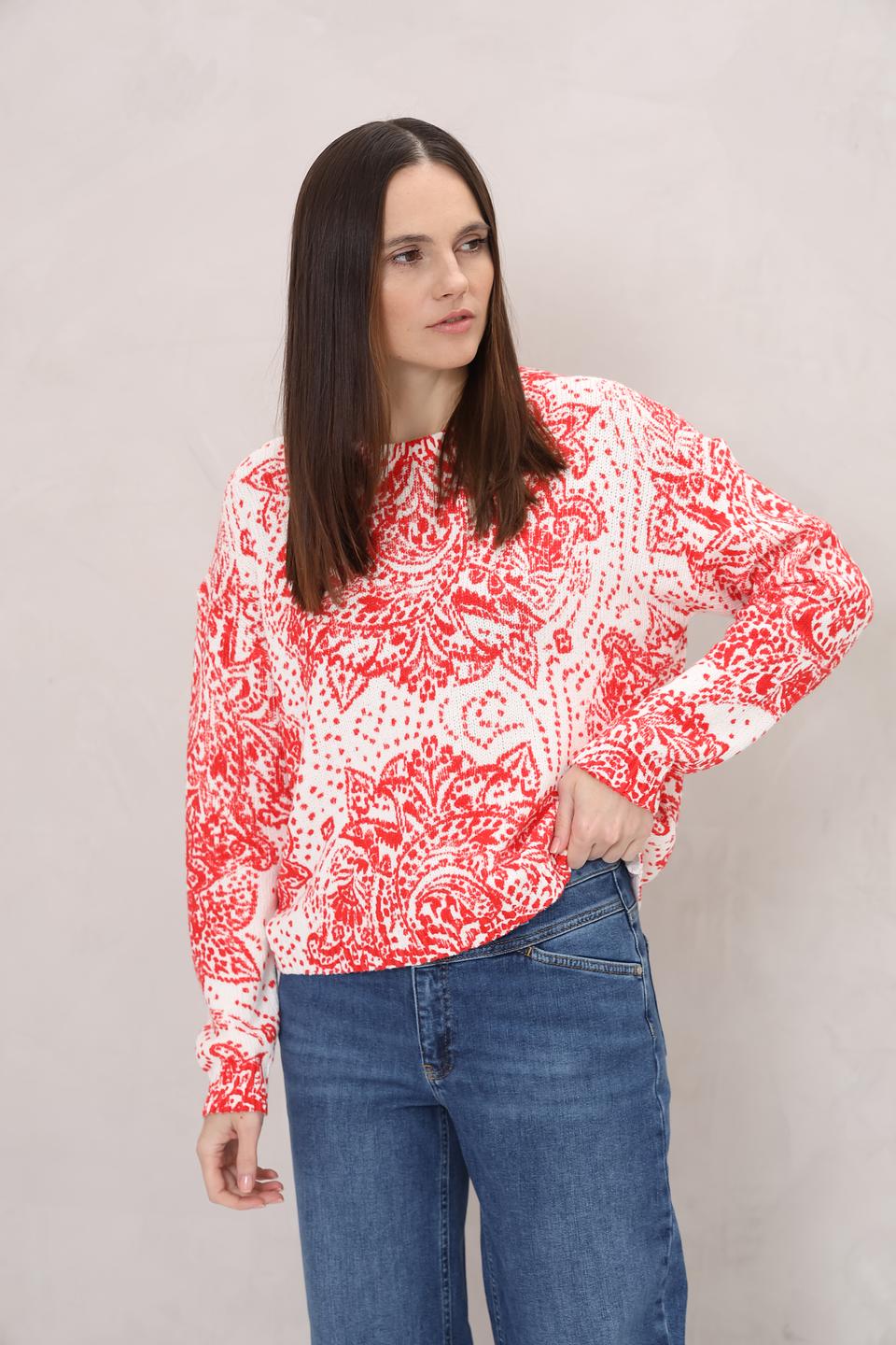 Пуловер Oui с красным узором