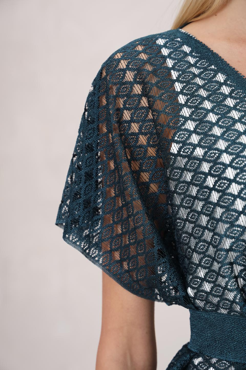 Блуза Beatris с вышивкой изумрудная