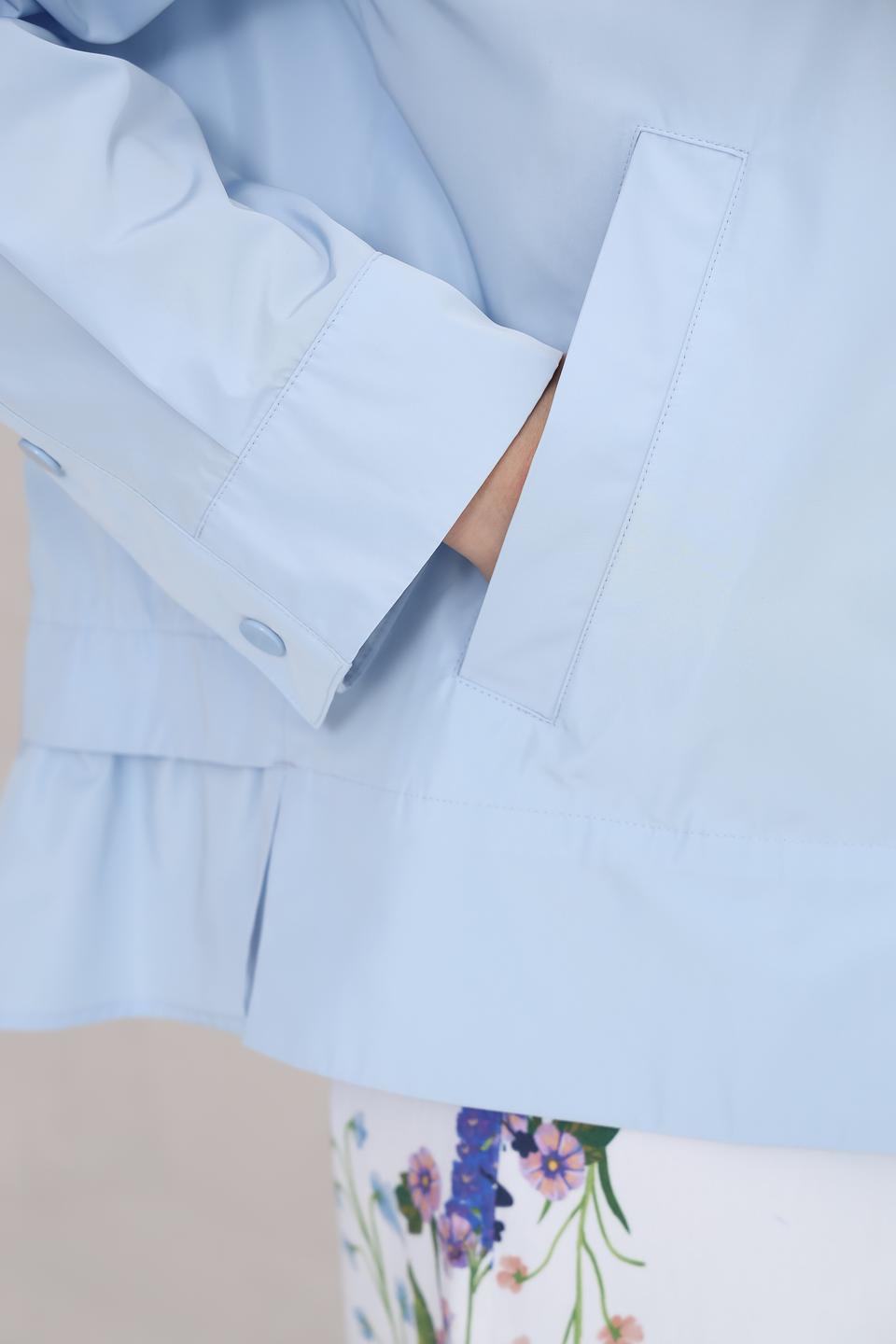 Ветровка Marc Cain голубого цвета