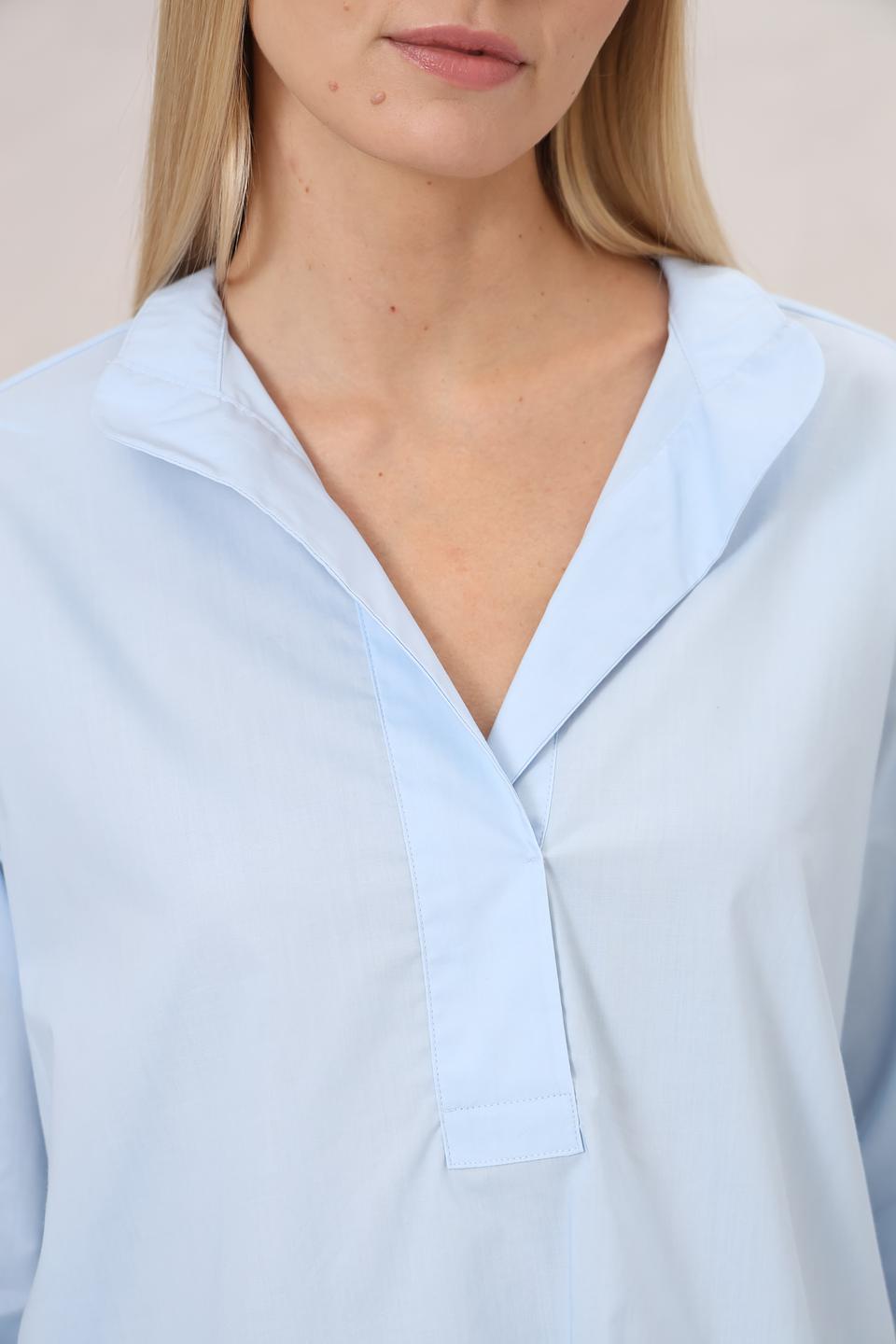 Блуза Gerry Weber голубая с V-образным вырезом