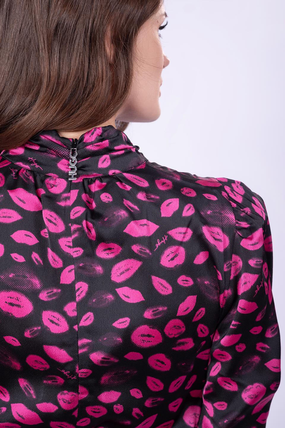 Платье Hugo с принтом губ