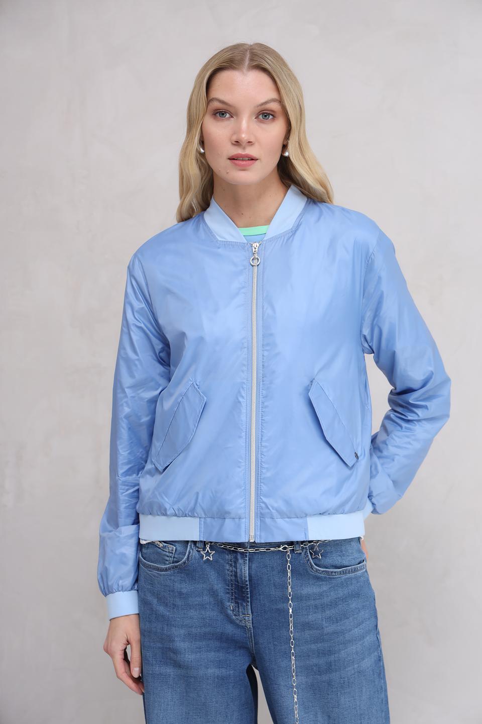 Ветровка You Just White голубая