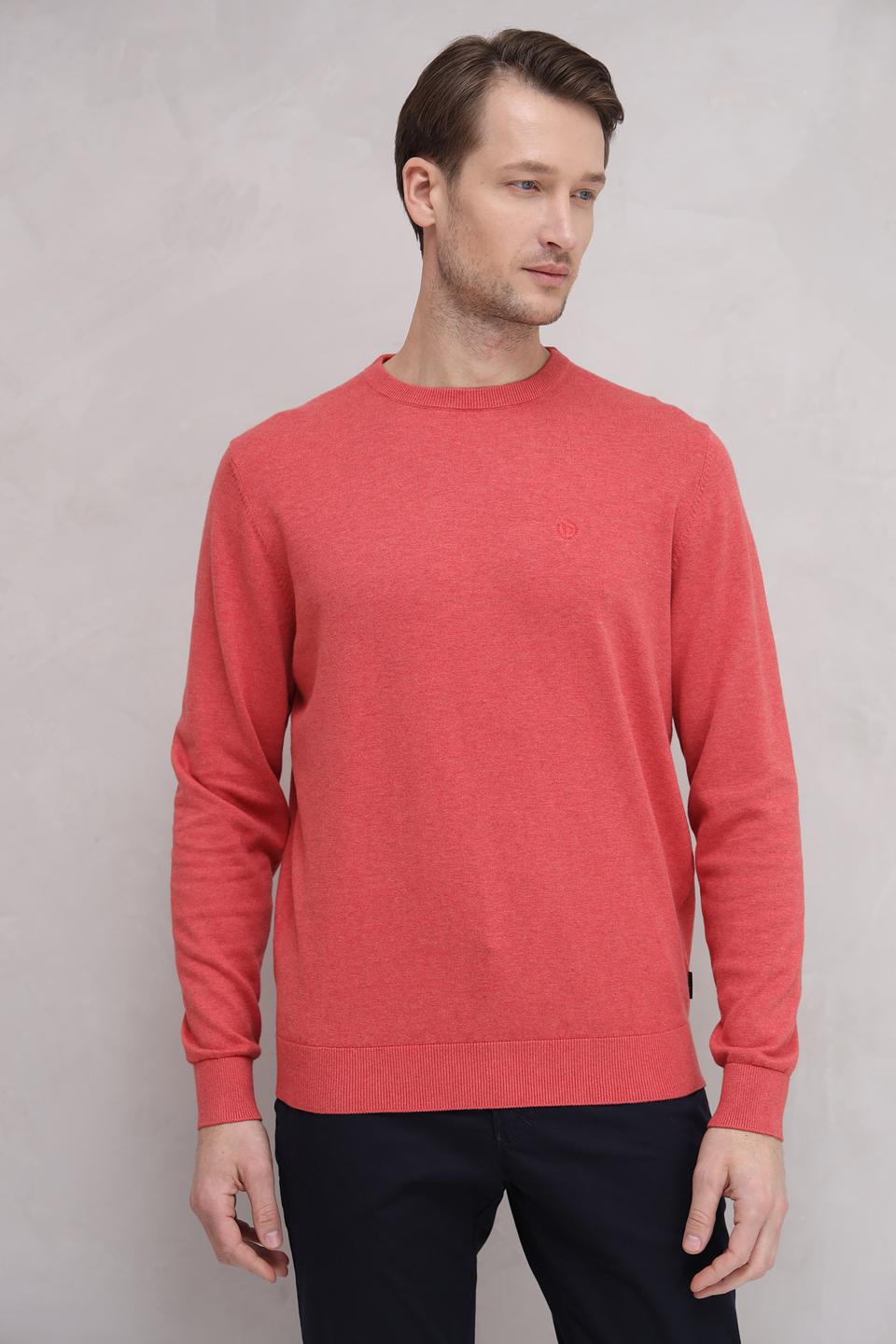 Джемпер Bugatti кораллового цвета с логотипом