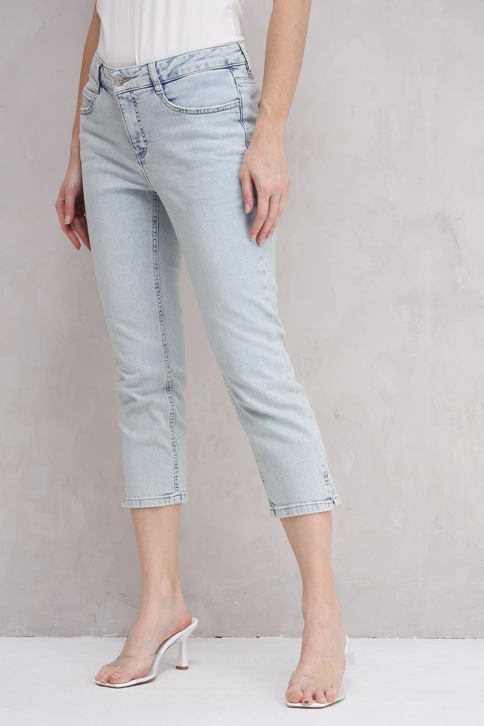 Джинсы капри Oui светло-голубые