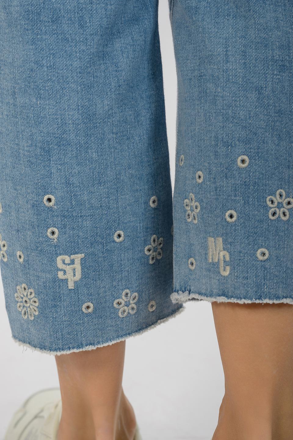 Джинсы Marc Cain с вышивкой голубые