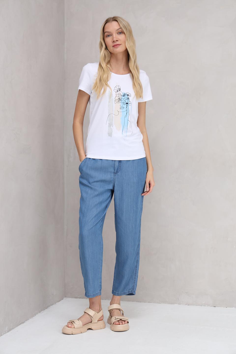 Футболка More and More с принтом белая