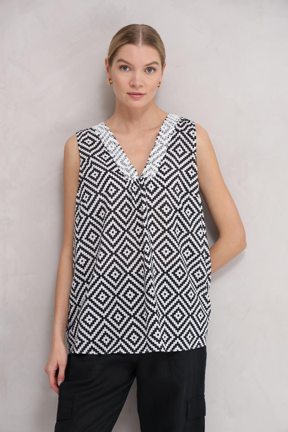 Топ Marc Aurel с геометрическим принтом
